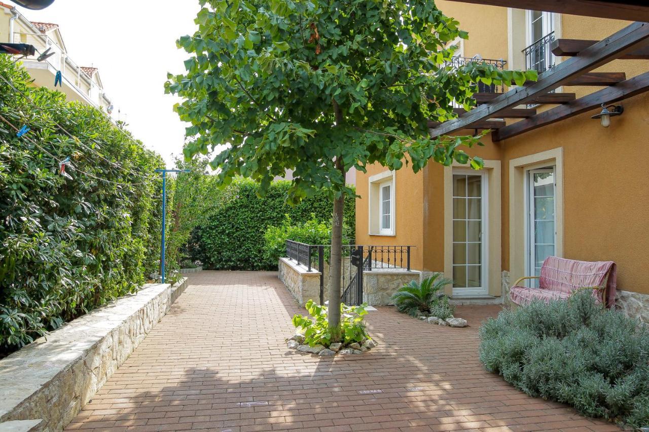 Rougemarin Apartments Biograd Na Moru Exterior photo