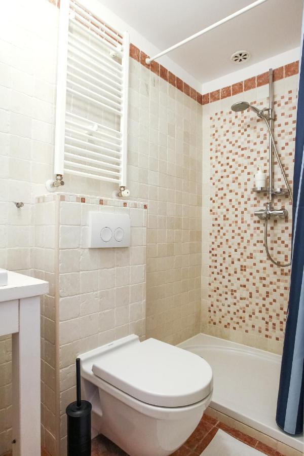 Rougemarin Apartments Biograd Na Moru Room photo
